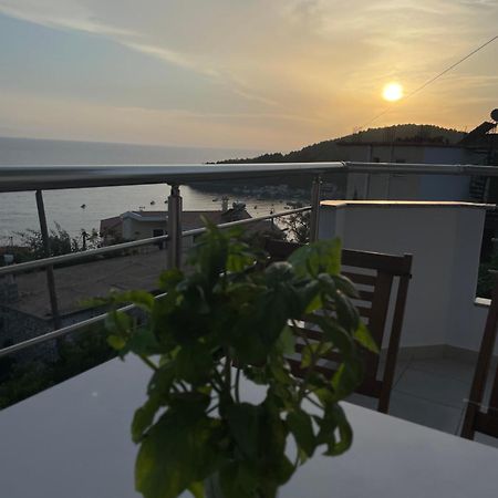 Tasos Rooms Himare Ngoại thất bức ảnh
