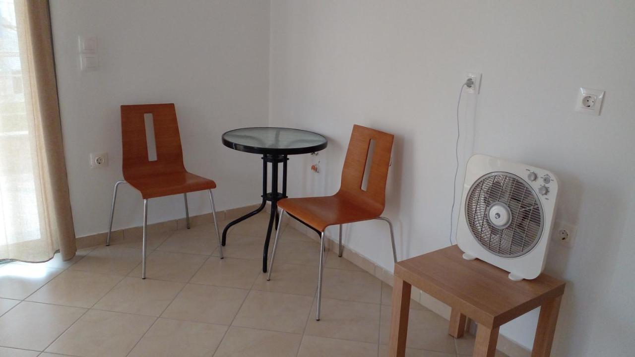 Tasos Rooms Himare Ngoại thất bức ảnh