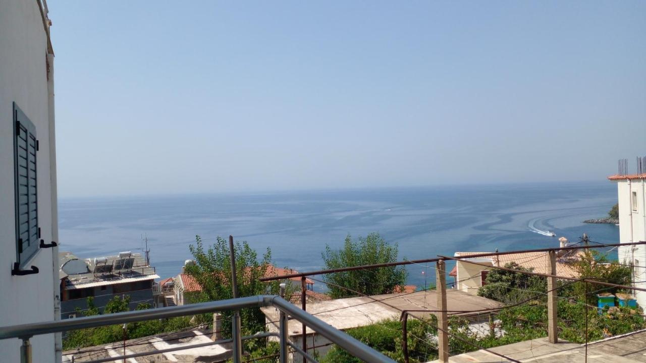 Tasos Rooms Himare Ngoại thất bức ảnh