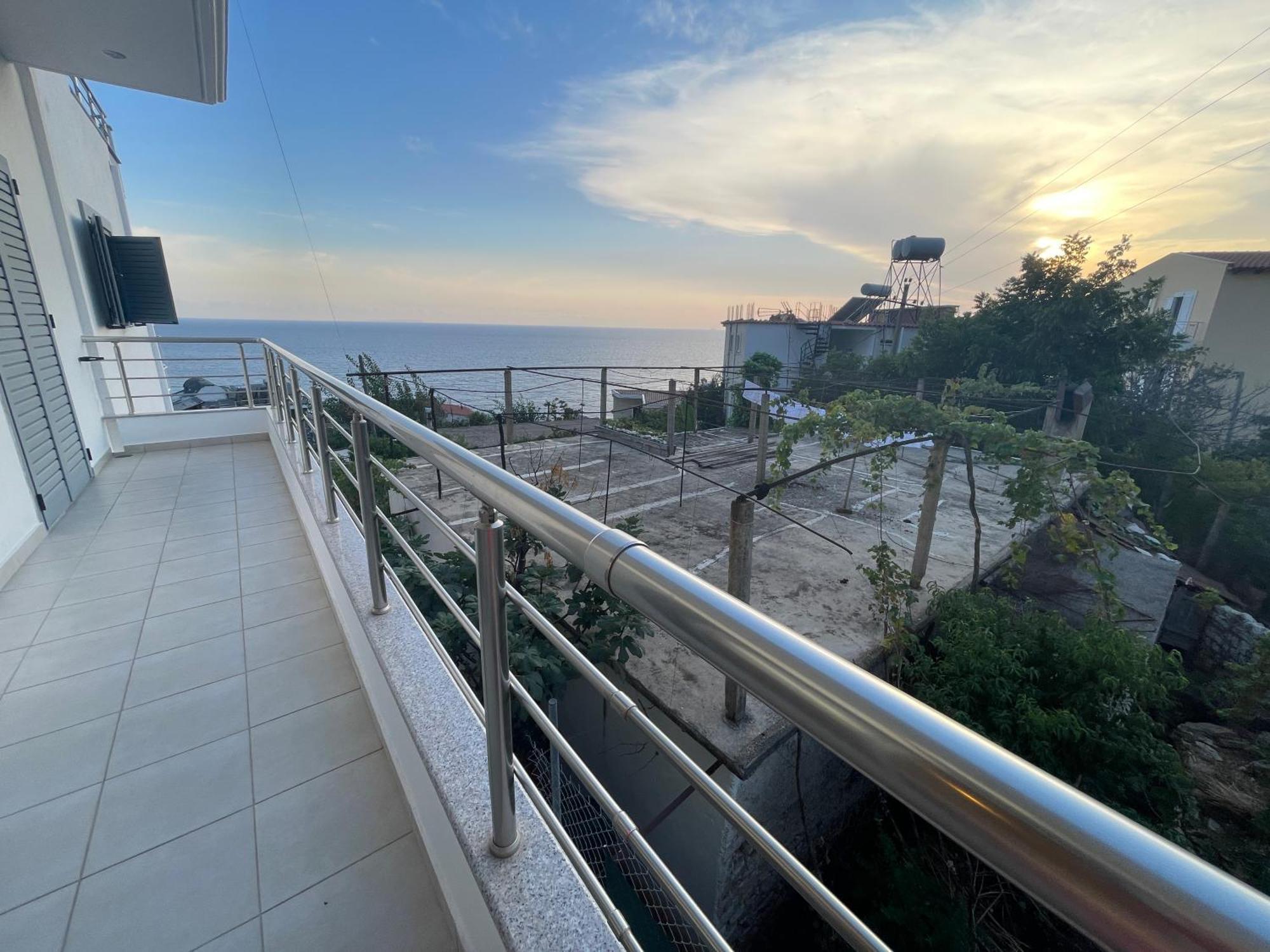Tasos Rooms Himare Ngoại thất bức ảnh