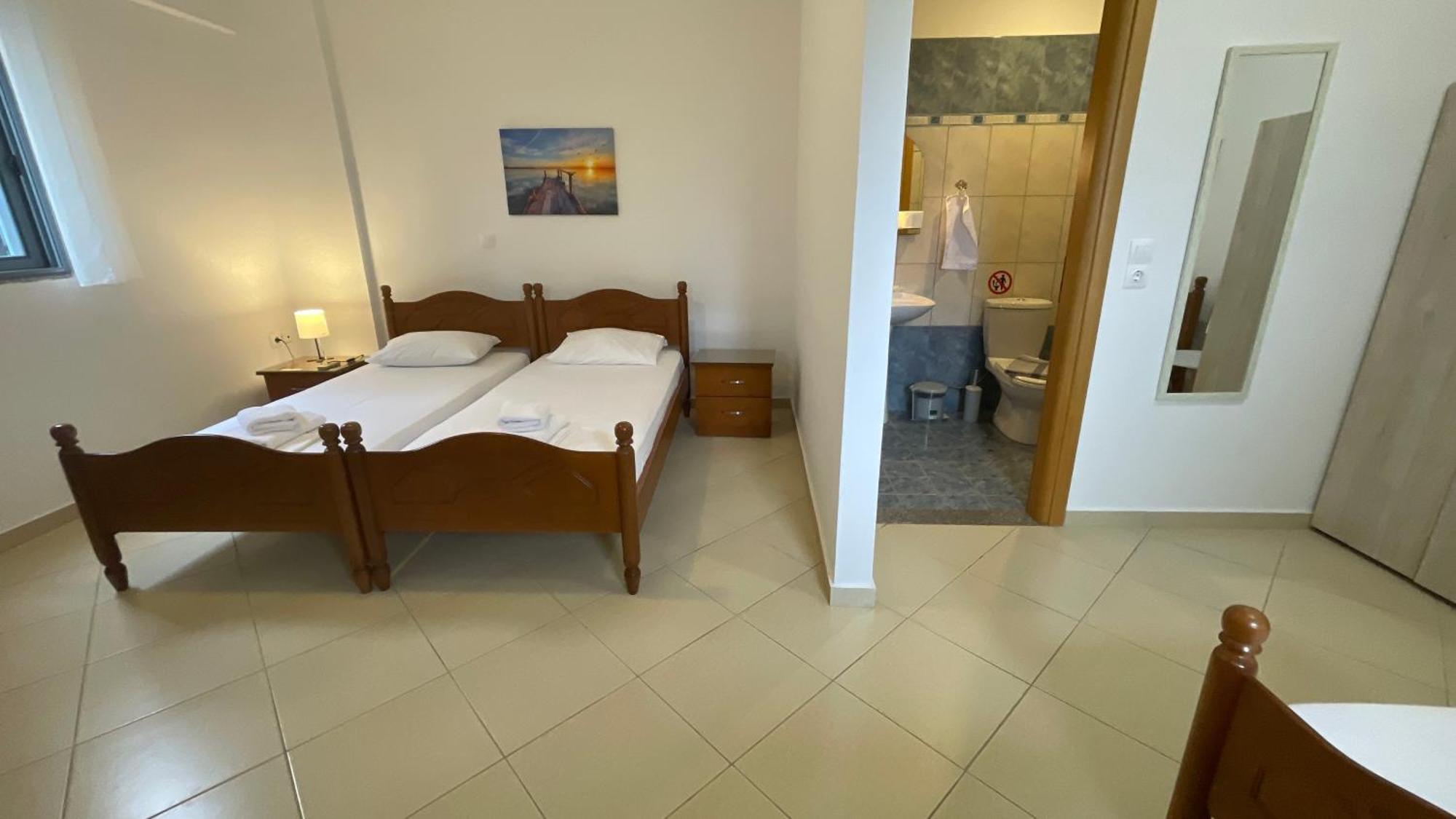 Tasos Rooms Himare Ngoại thất bức ảnh
