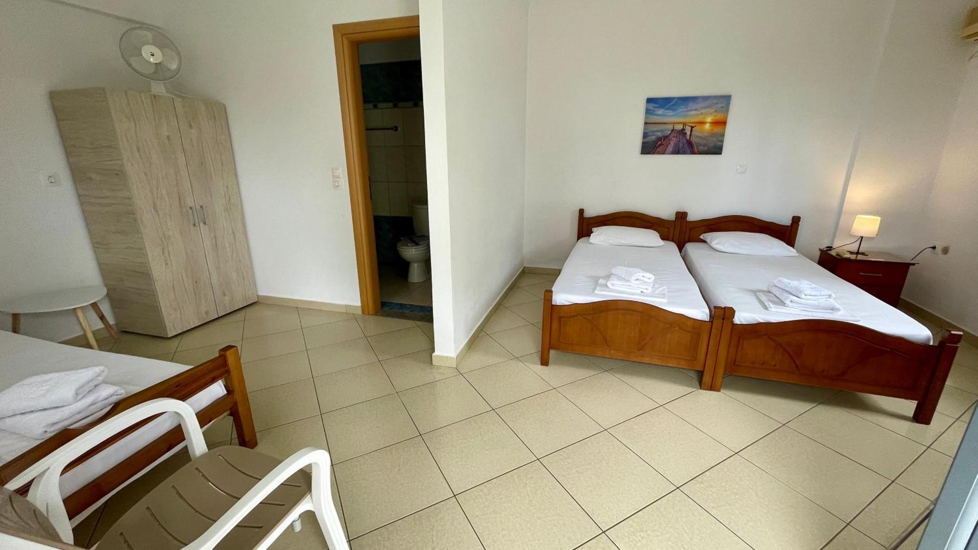 Tasos Rooms Himare Ngoại thất bức ảnh