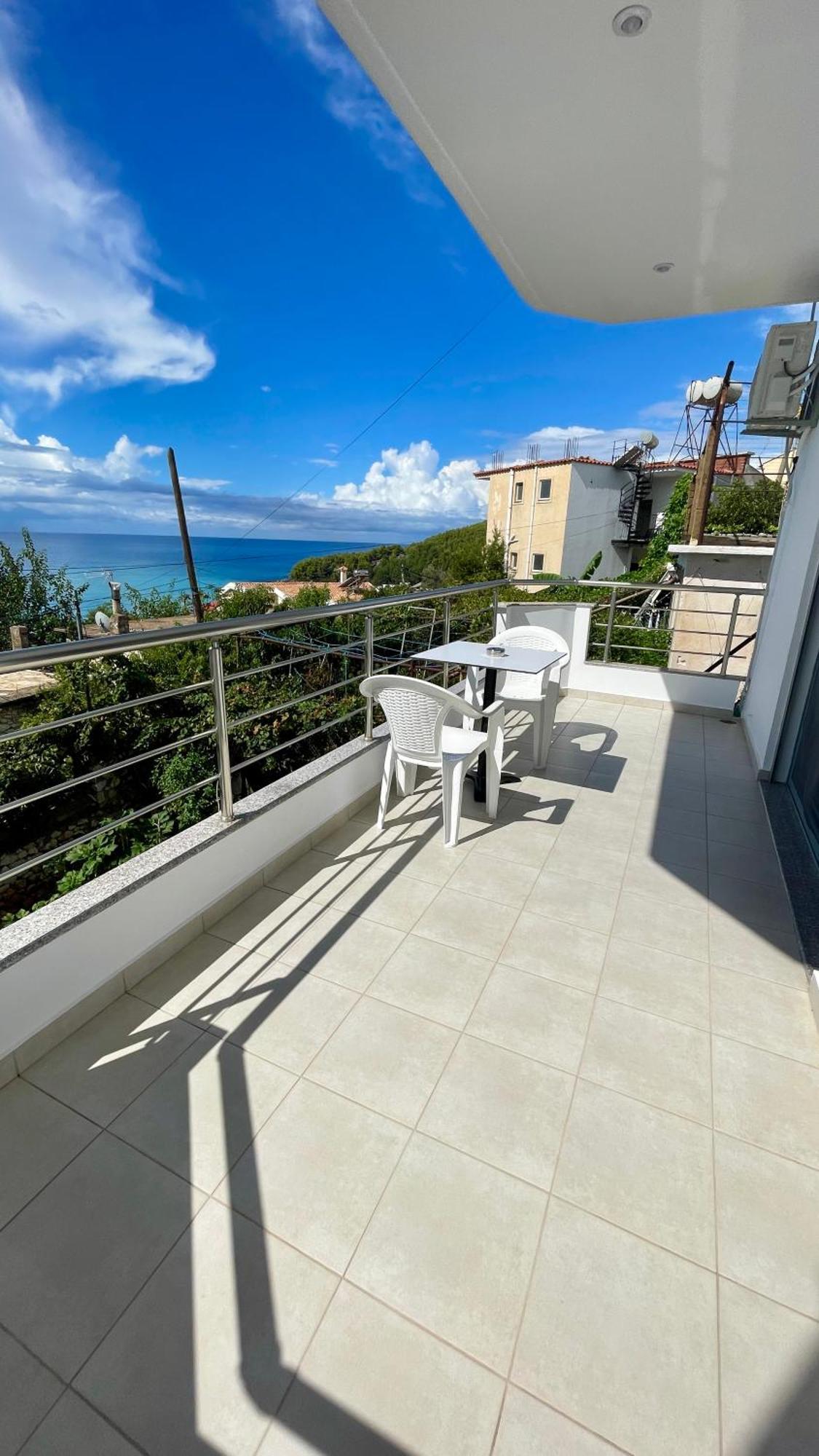Tasos Rooms Himare Ngoại thất bức ảnh